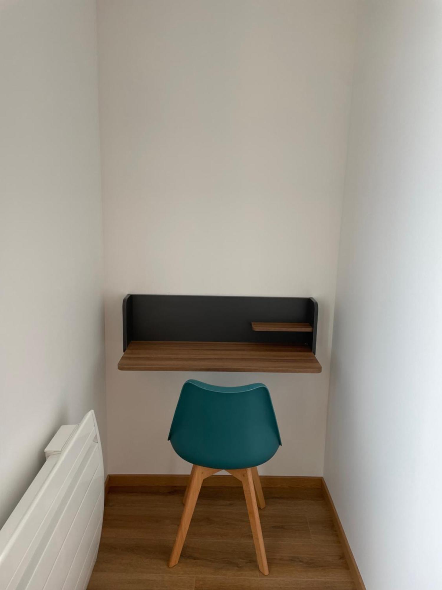 Studio Avec Wc Et Sdb Prives Dans Grande Maison A Cote Du Campus Artem - Thermal Et Parc Des Expos Vandoeuvre-les-Nancy Luaran gambar