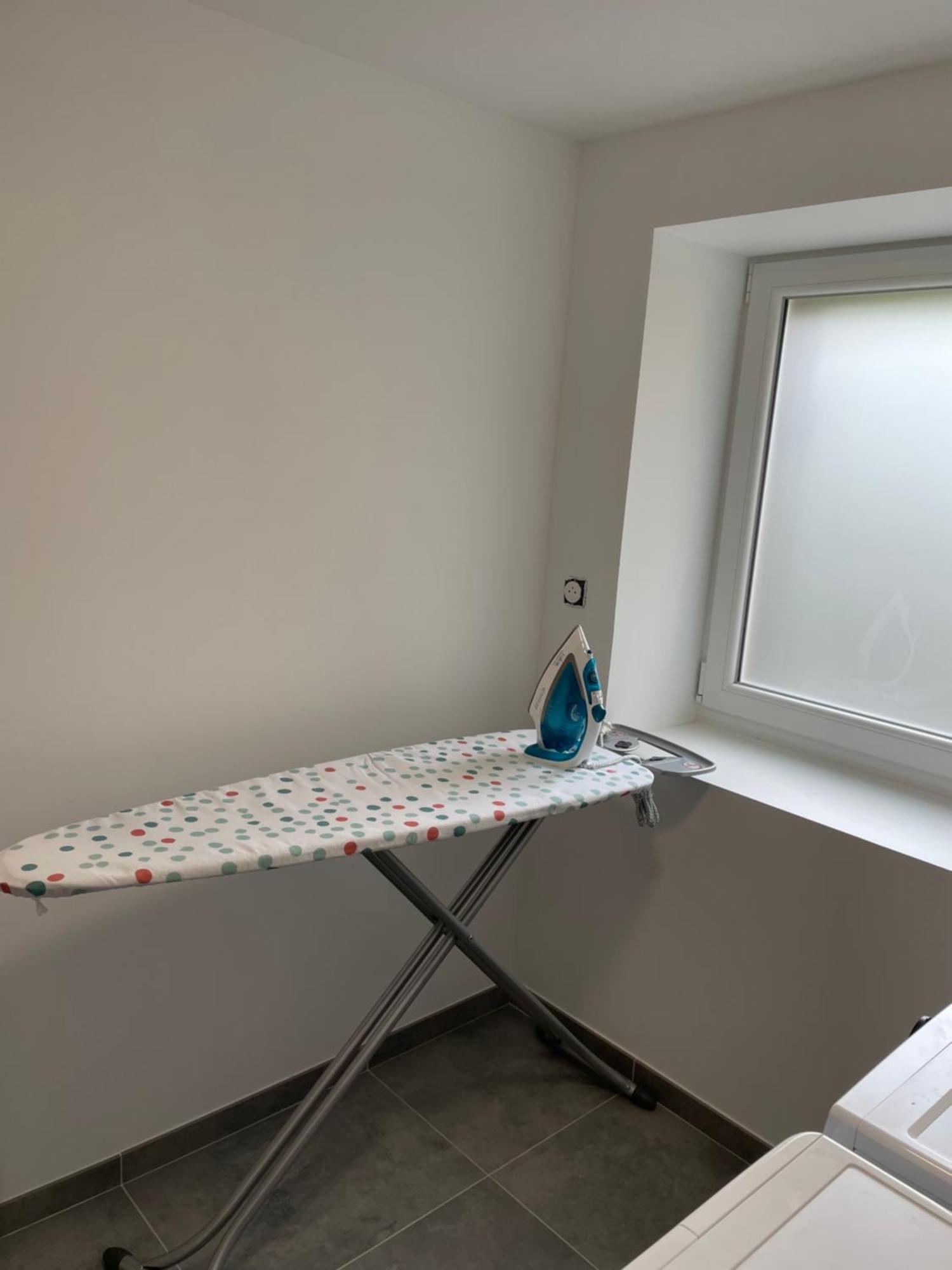 Studio Avec Wc Et Sdb Prives Dans Grande Maison A Cote Du Campus Artem - Thermal Et Parc Des Expos Vandoeuvre-les-Nancy Luaran gambar